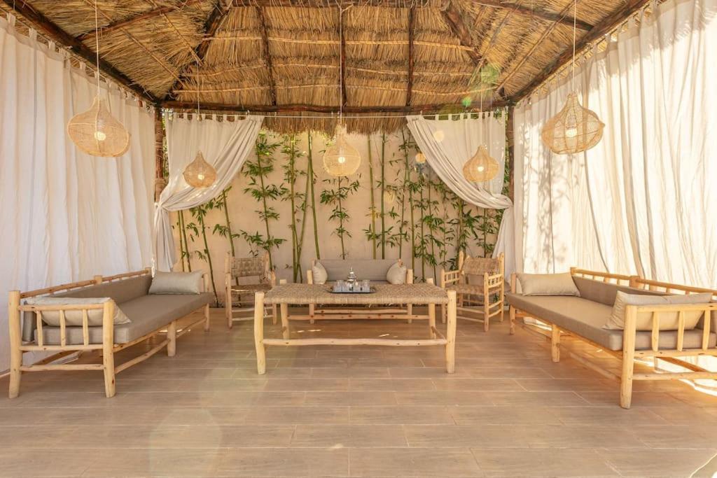 Villa Leila,Piscine , Grand Jardin, Jeux , Cuisiniere Марракеш Екстер'єр фото