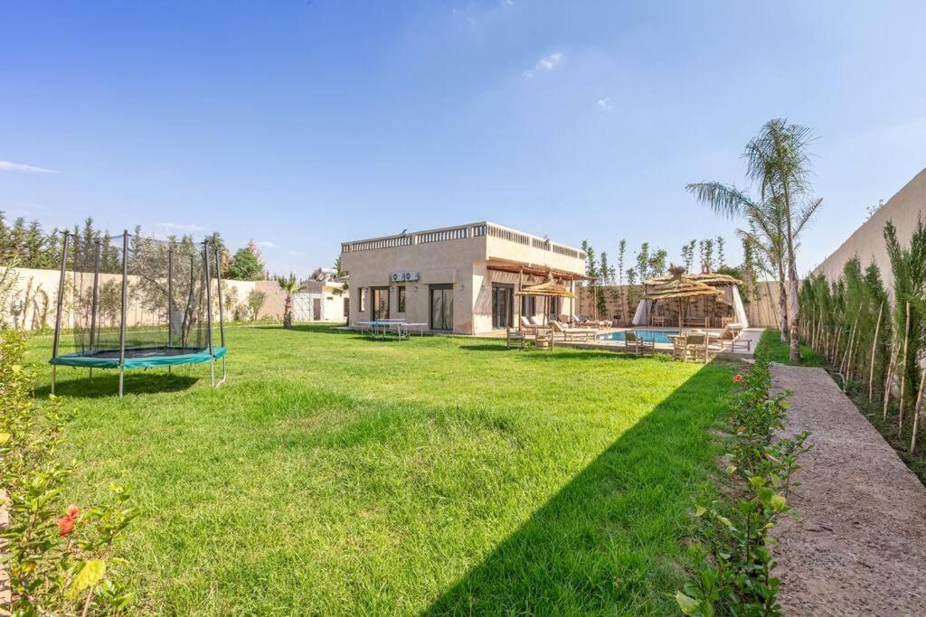 Villa Leila,Piscine , Grand Jardin, Jeux , Cuisiniere Марракеш Екстер'єр фото