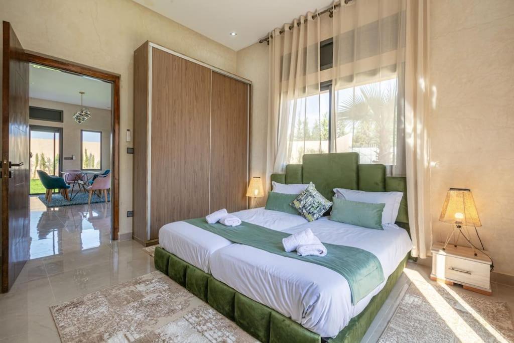 Villa Leila,Piscine , Grand Jardin, Jeux , Cuisiniere Марракеш Екстер'єр фото